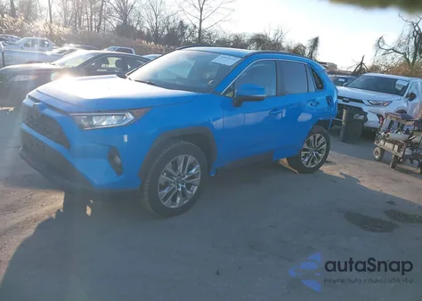 2019 Toyota Rav4 Xle Premium from USA, damaged, VIN 2T3A1RFV4KW050195